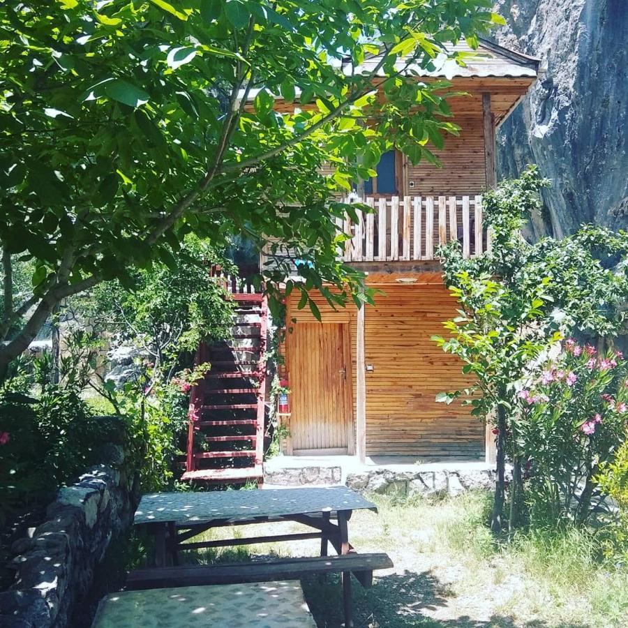 Kapuzbasi Selalesi Bastuerk Dinlenme Tesisleri Hotel Büyükçakır Eksteriør billede