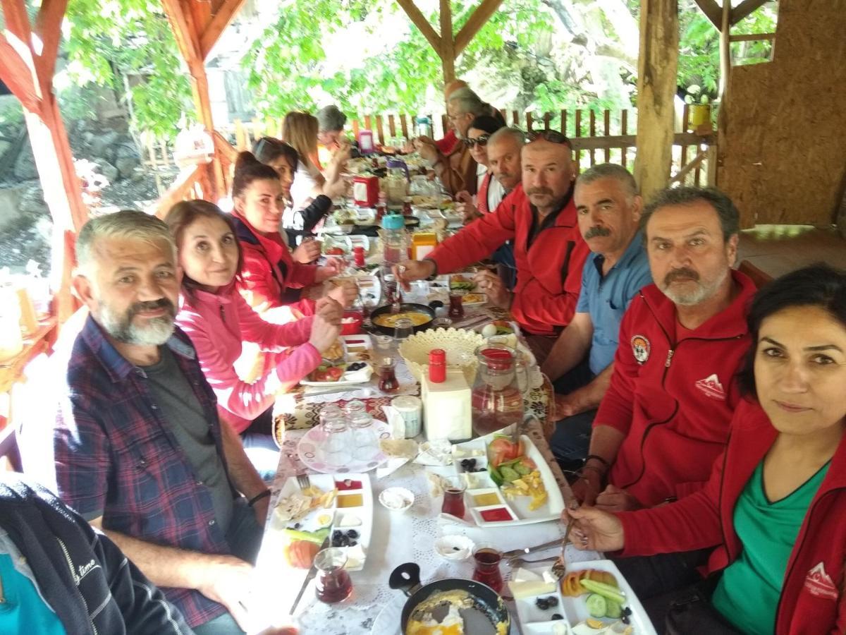 Kapuzbasi Selalesi Bastuerk Dinlenme Tesisleri Hotel Büyükçakır Eksteriør billede